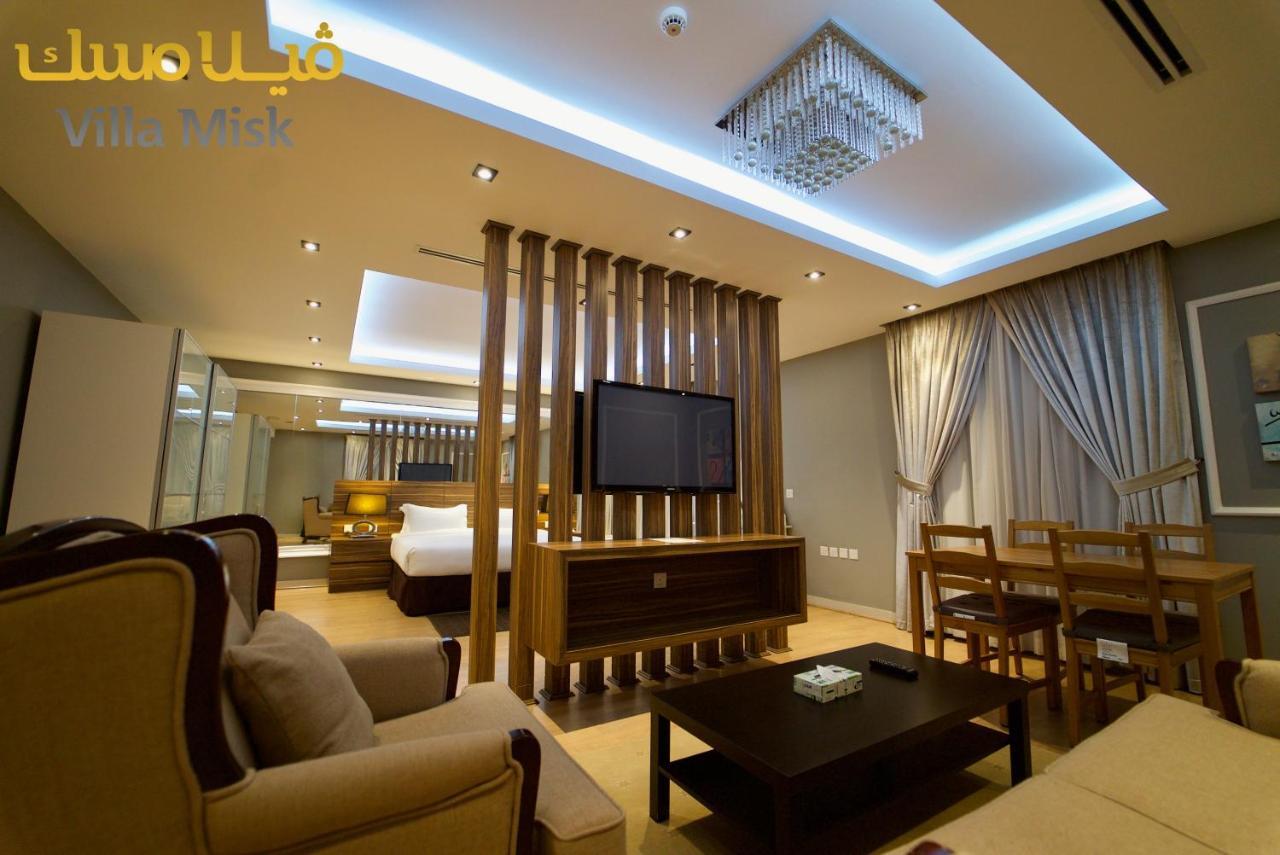 Villa Misk Дамам Екстериор снимка